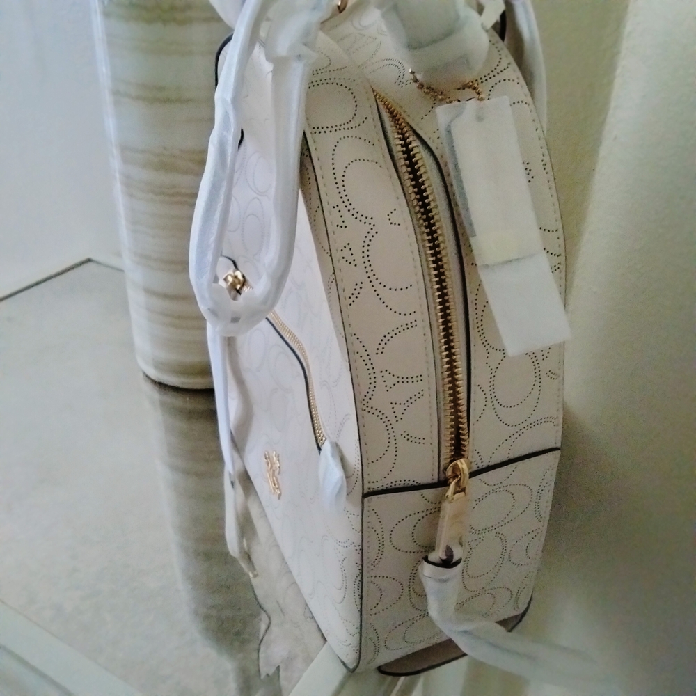Coach White Backpack 🤍 - Picture 4 of 9